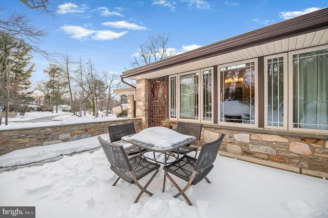 2409 ASHBOURNE RD, Wyncote, PA 19095