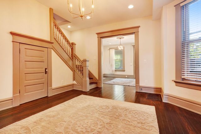 356 W Hubbard Avenue, Columbus, OH 43215