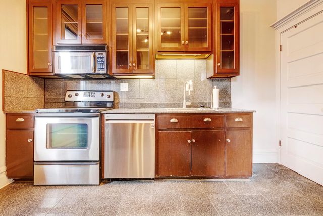 356 W Hubbard Avenue, Columbus, OH 43215