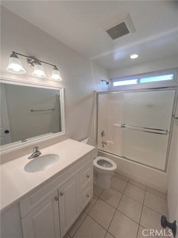 2641 Santa Ana D, Costa Mesa, CA 92627