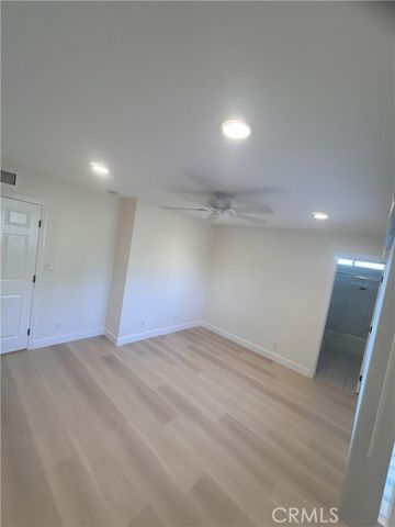 2641 Santa Ana D, Costa Mesa, CA 92627