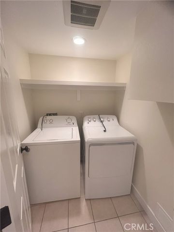 2641 Santa Ana D, Costa Mesa, CA 92627