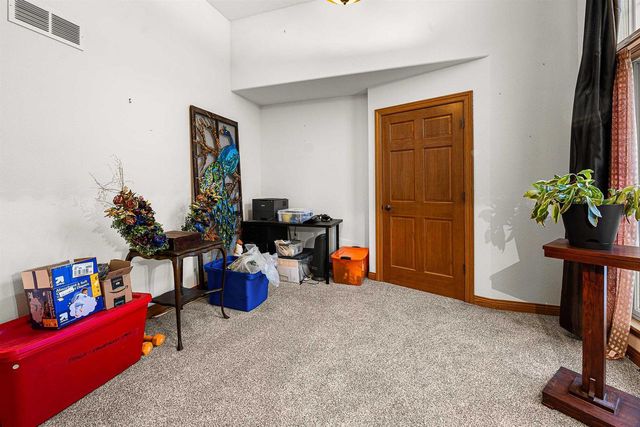 W144N10968 FOND DU LAC AVENUE, Germantown, WI 53022