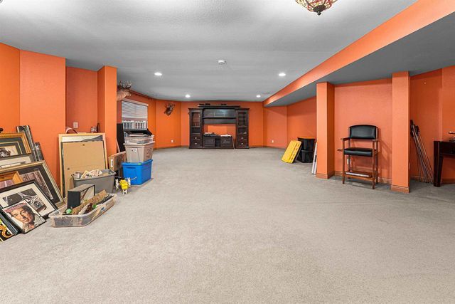 W144N10968 FOND DU LAC AVENUE, Germantown, WI 53022