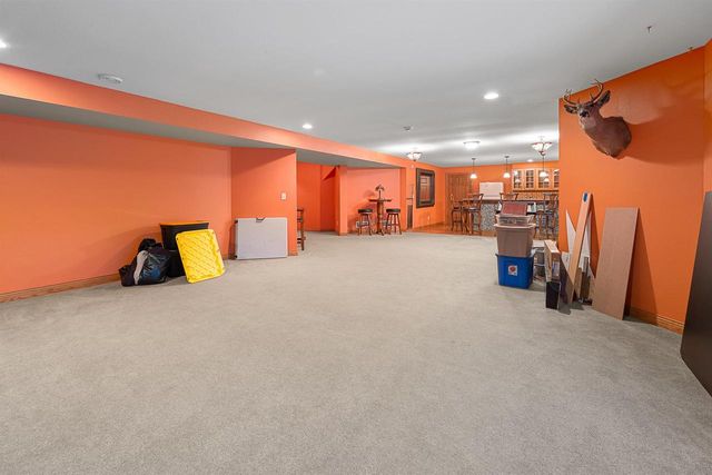 W144N10968 FOND DU LAC AVENUE, Germantown, WI 53022
