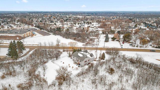 W144N10968 FOND DU LAC AVENUE, Germantown, WI 53022
