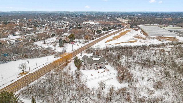 W144N10968 FOND DU LAC AVENUE, Germantown, WI 53022