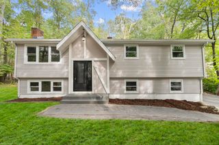 38 Lucerne Drive, Willington, CT 06279