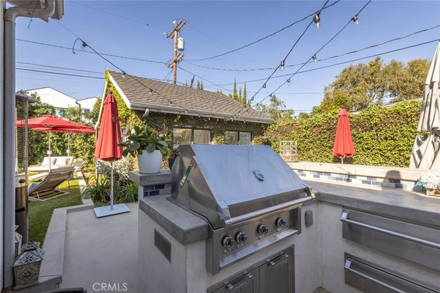 4843 Ben Avenue, Valley Village, CA 91607