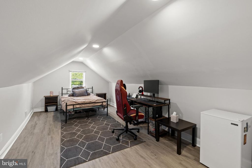 Image 22 of property listing at 5823 WESTWOOD AVE, Baltimore, MD 21206