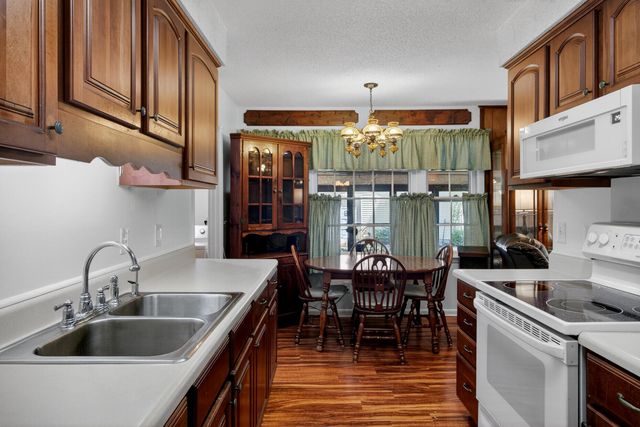 109 Two Wood Court, Summerville, SC 29483