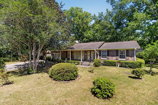 109 Two Wood Court, Summerville, SC 29483