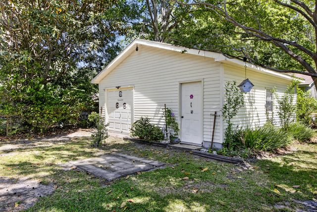 109 Two Wood Court, Summerville, SC 29483