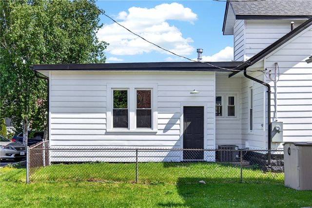 21 N 2nd Street, Tipp City, OH 45371