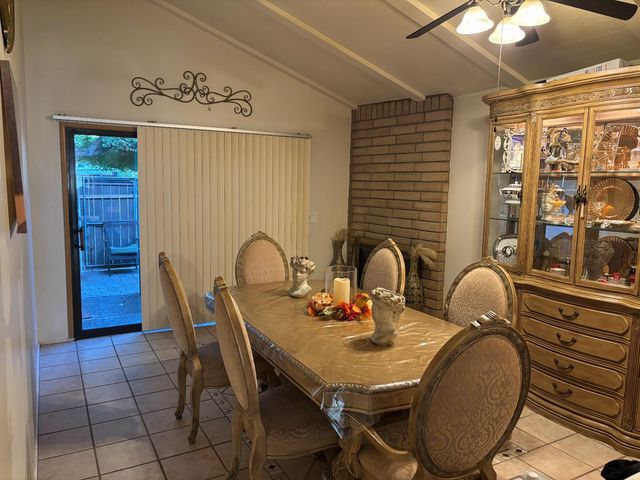 8187 La Riviera Dr, Sacramento, CA 95826