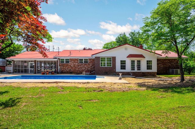 8313 Springfield Road, Soddy Daisy, TN 37379