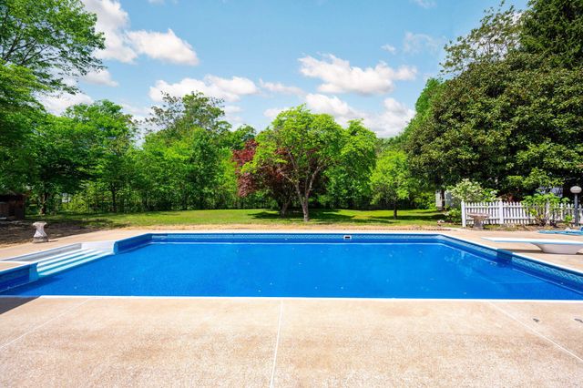 8313 Springfield Road, Soddy Daisy, TN 37379