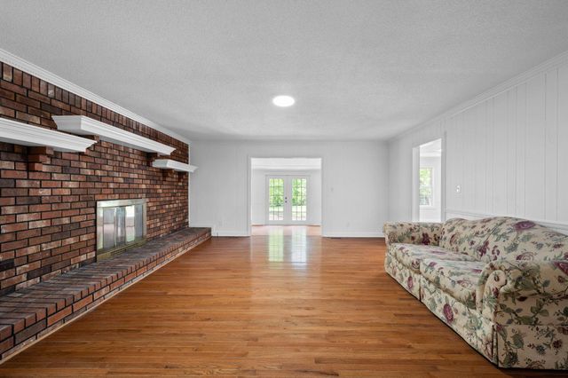 8313 Springfield Road, Soddy Daisy, TN 37379