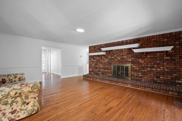 8313 Springfield Road, Soddy Daisy, TN 37379