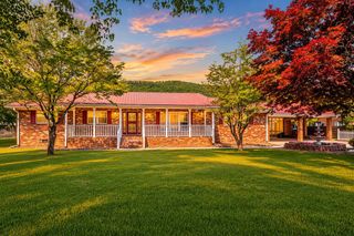 8313 Springfield Road, Soddy Daisy, TN 37379