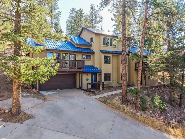 1043 Kings Crown Road, Woodland Park, CO 80863