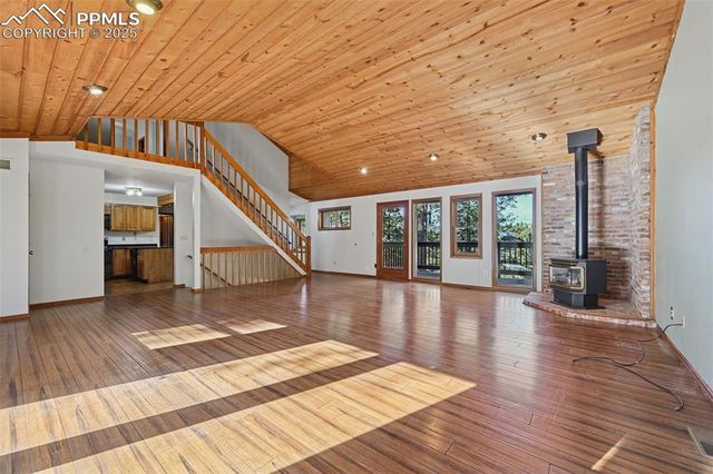 1043 Kings Crown Road, Woodland Park, CO 80863