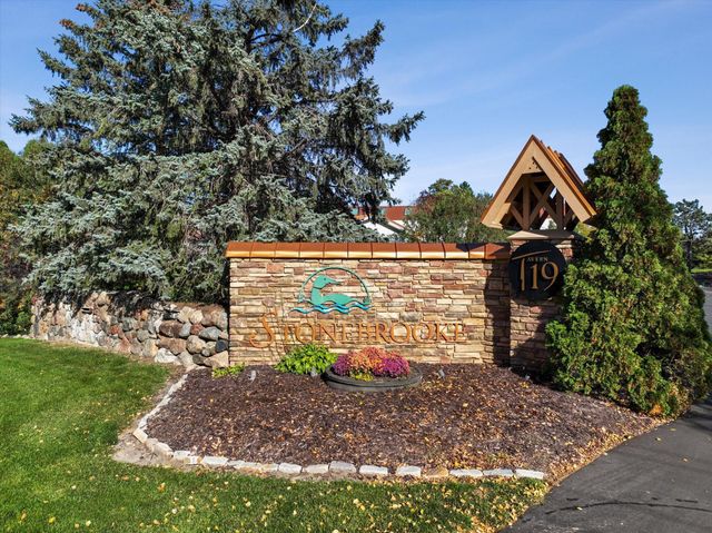 1649 Shasta Drive, Shakopee, MN 55379