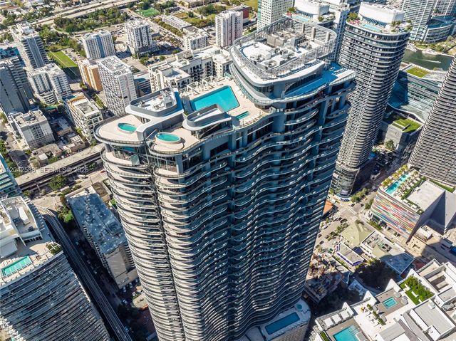 1000 Brickell Plaza 2402, Miami, FL 33131