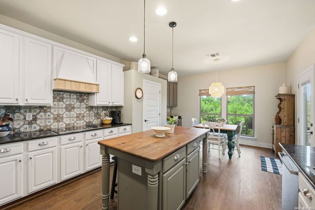 14526 John David, Helotes, TX 78023