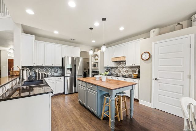 14526 John David, Helotes, TX 78023