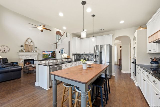 14526 John David, Helotes, TX 78023