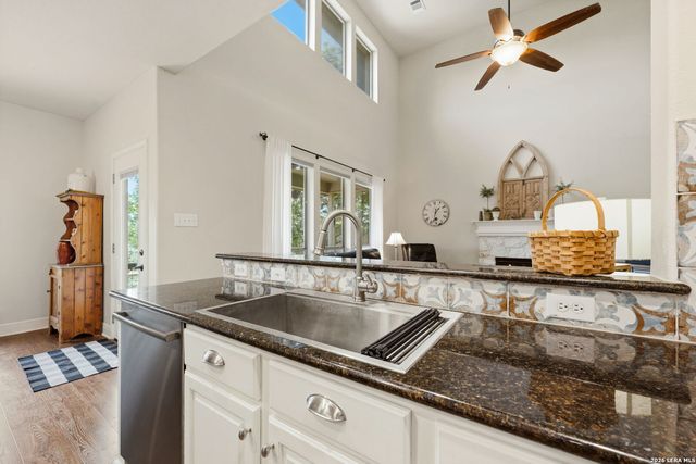 14526 John David, Helotes, TX 78023