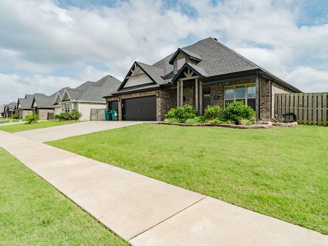 1421 Blue Moon Road, Centerton, AR 72719