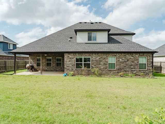 1421 Blue Moon Road, Centerton, AR 72719