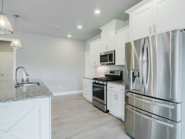 1421 Blue Moon Road, Centerton, AR 72719