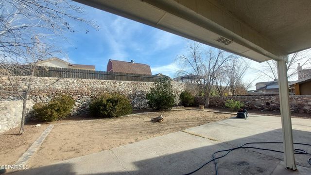 7744 LUZ DE CAMINO Way, El Paso, TX 79912