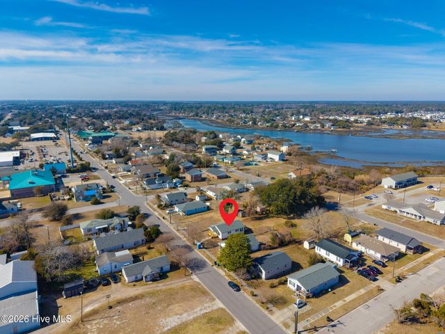 1306 Fisher Street, Morehead City, NC 28557