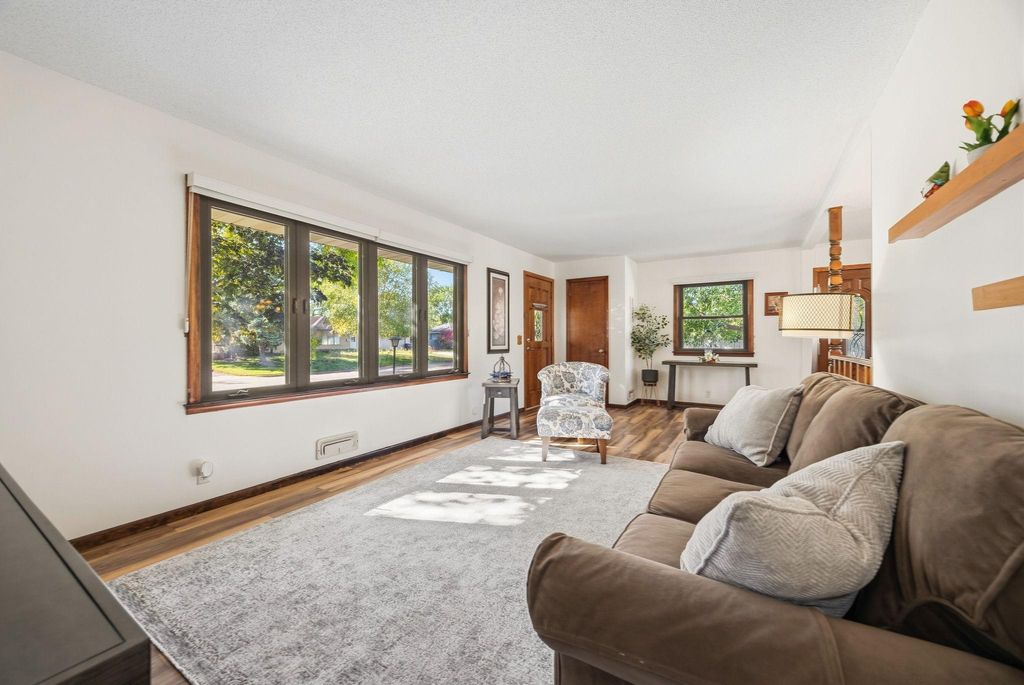 7208 Hartkopf Lane, Brooklyn Park, MN 55428 — photo 5