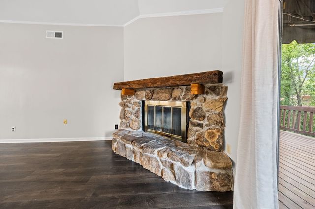 4071 CEDAR POINT RD, Lakeland, TN 38002