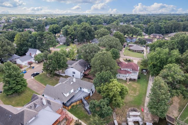4071 CEDAR POINT RD, Lakeland, TN 38002