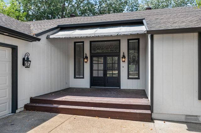 4071 CEDAR POINT RD, Lakeland, TN 38002
