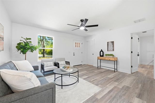 1370 19TH STREET, Orange City, FL 32763