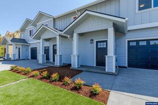 729 Periander Wy, Harrisburg, OR 97446