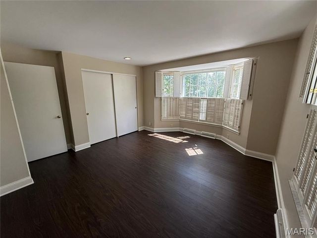 1130 S Mason Road, Town And Country, MO 63131