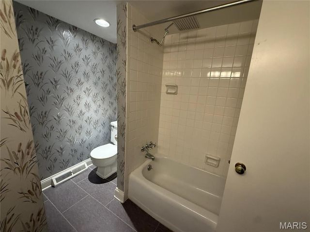1130 S Mason Road, Town And Country, MO 63131