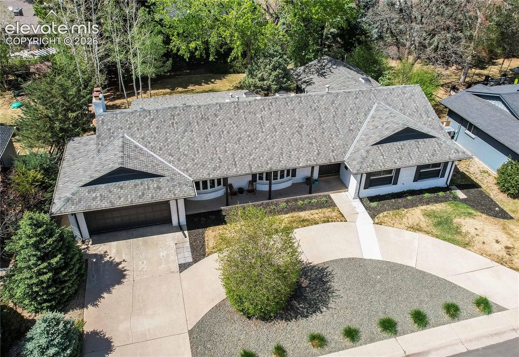 3981 S Hillcrest Drive, Denver, CO 80237 — photo 2
