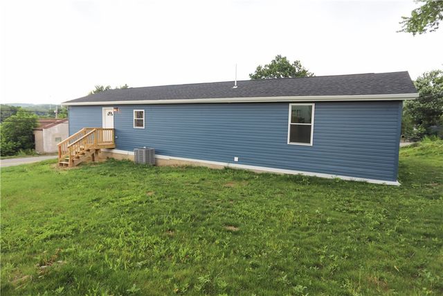 1172 Fifth Street, North Huntingdon, PA 15692