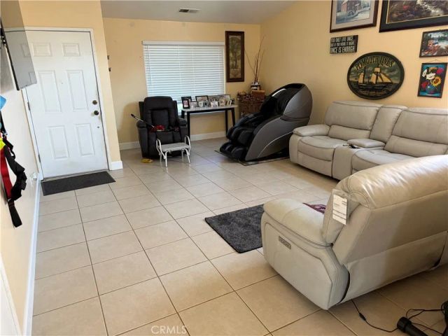 7050 Prestwick, Riverbank, CA 95367