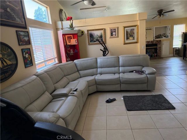 7050 Prestwick, Riverbank, CA 95367
