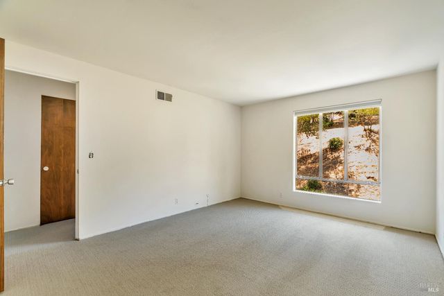 934 Lea Dr, San Rafael, CA 94903